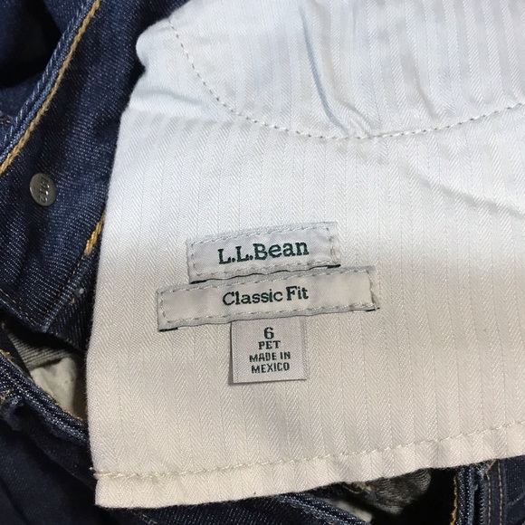 L.L. Bean Women’s Classic Fit Straight Denim Jeans, 6P - Picture 4 of 10